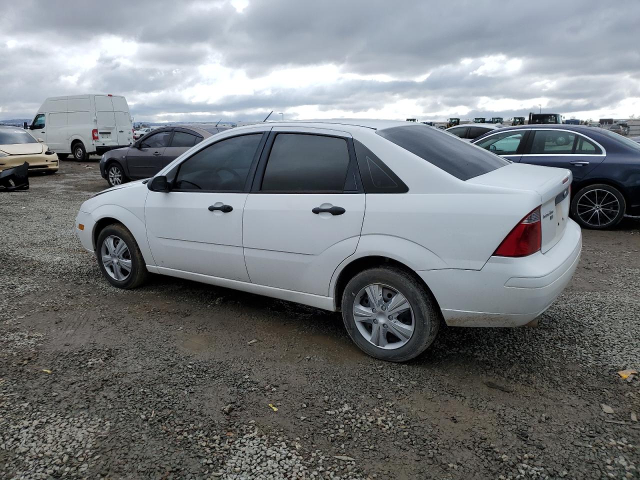 FORD FOCUS ZX4 2007 — 3