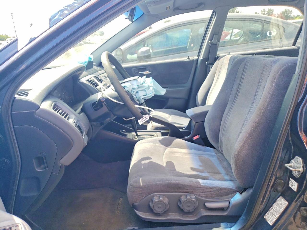 HONDA ACCORD 2000 — 8