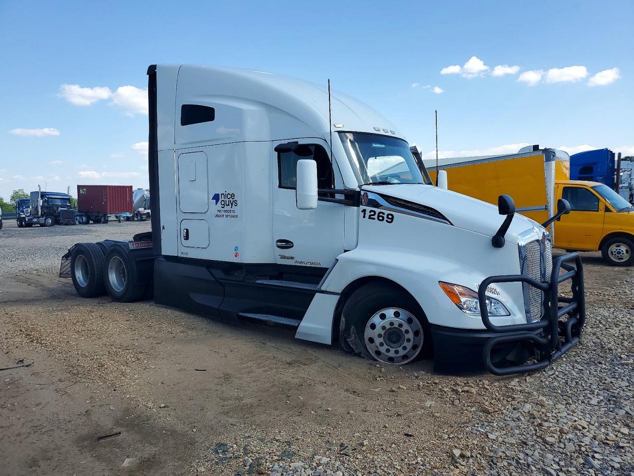 2022 KENWORTH T680