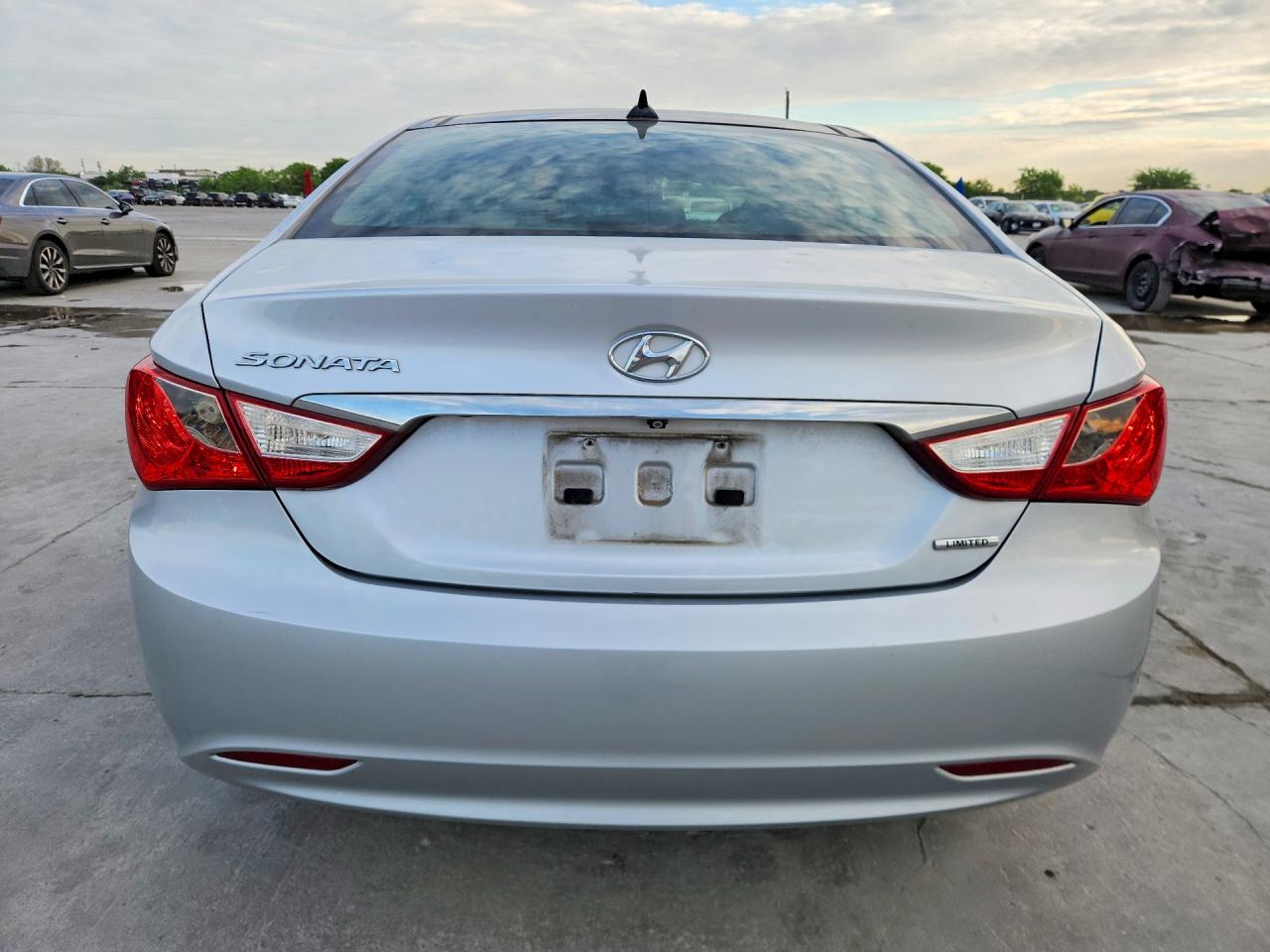 HYUNDAI SONATA 2012 — 7