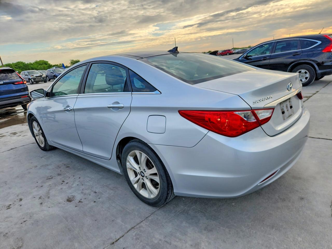 HYUNDAI SONATA 2012 — 3