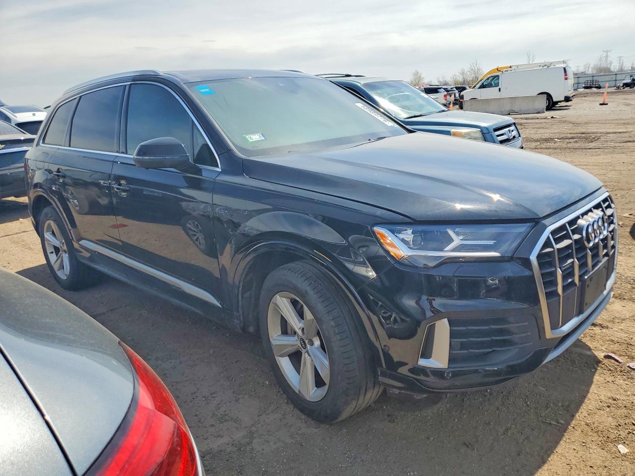 AUDI Q7 2021 — 5