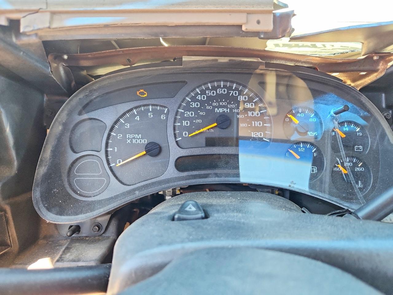 CHEVROLET TAHOE 2003 — 10