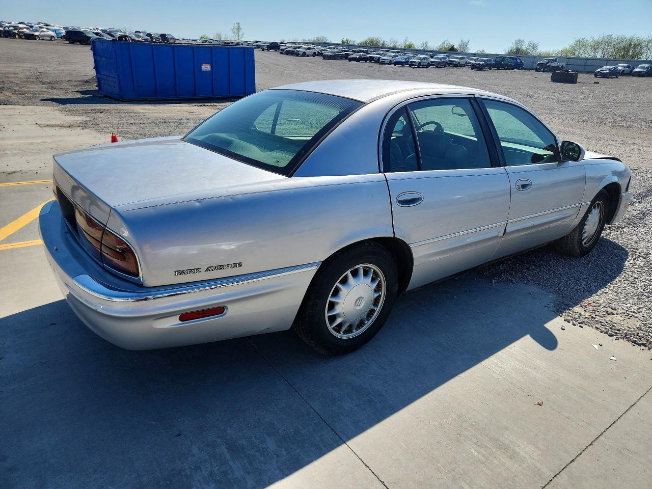 BUICK PARK AVENUE 1999 — 4