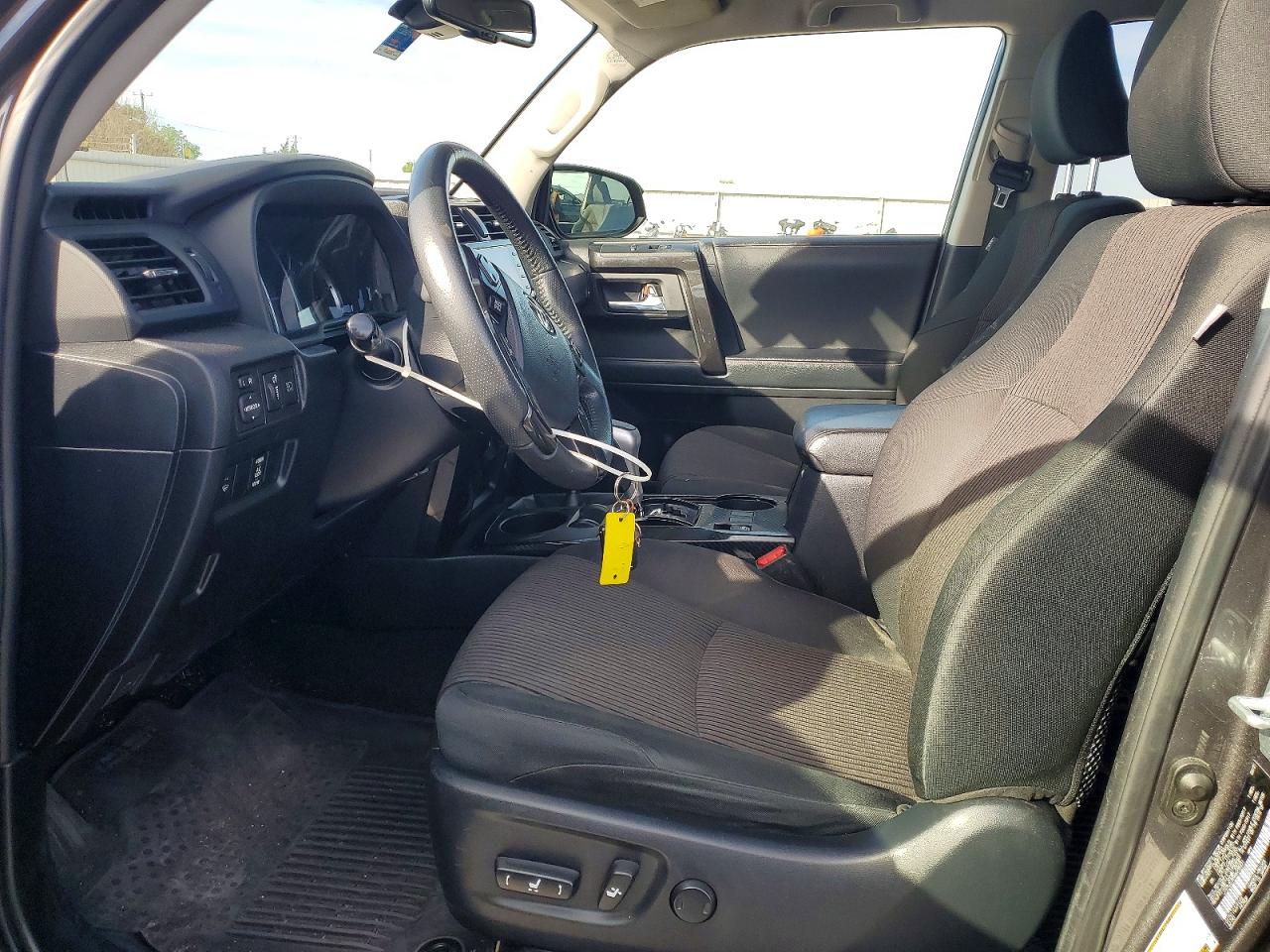 TOYOTA 4RUNNER 2021 — 8