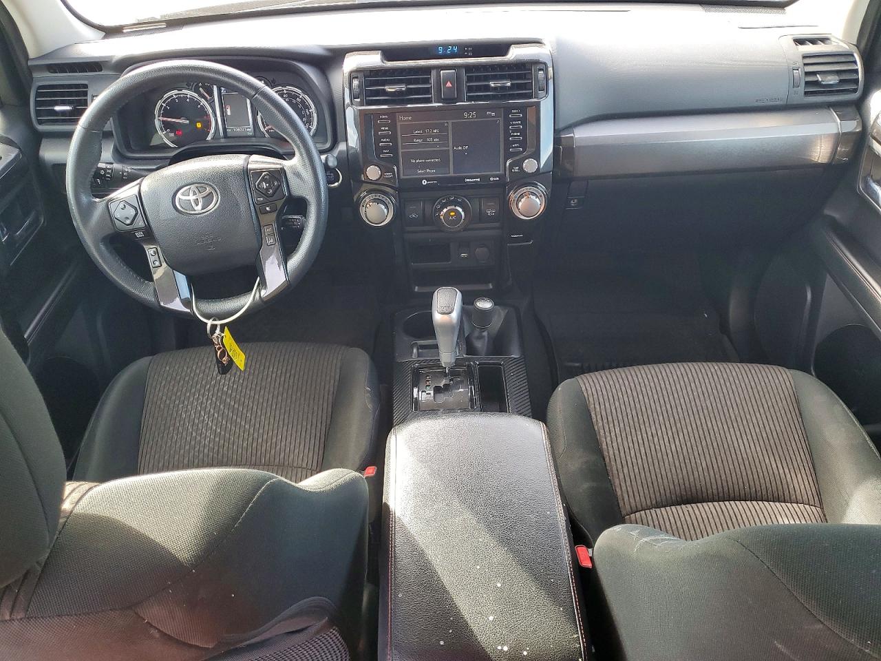 TOYOTA 4RUNNER 2021 — 9