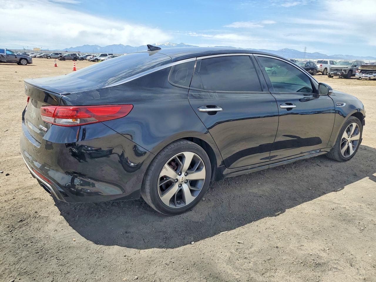 KIA OPTIMA 2017 — 4