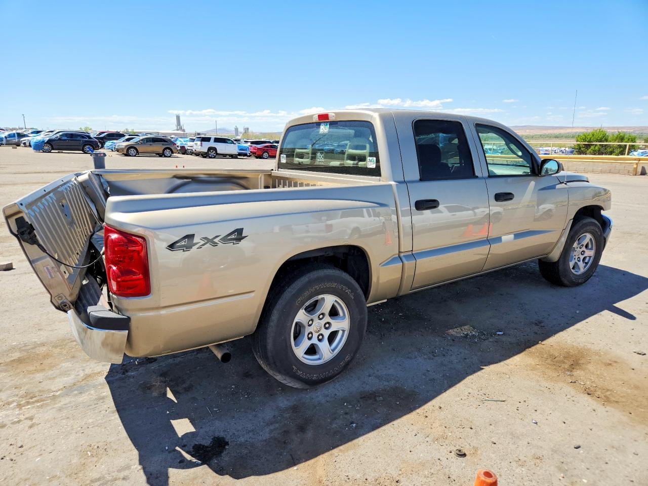 DODGE DAKOTA 2005 — 4