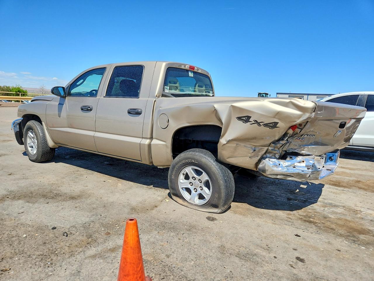 DODGE DAKOTA 2005 — 3