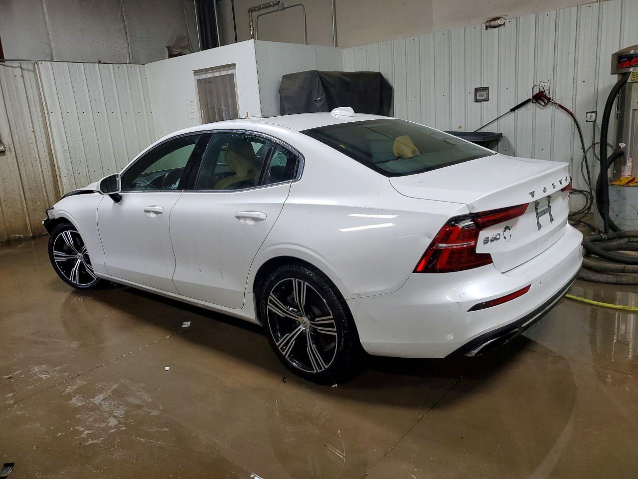 VOLVO S60 2019 — 3