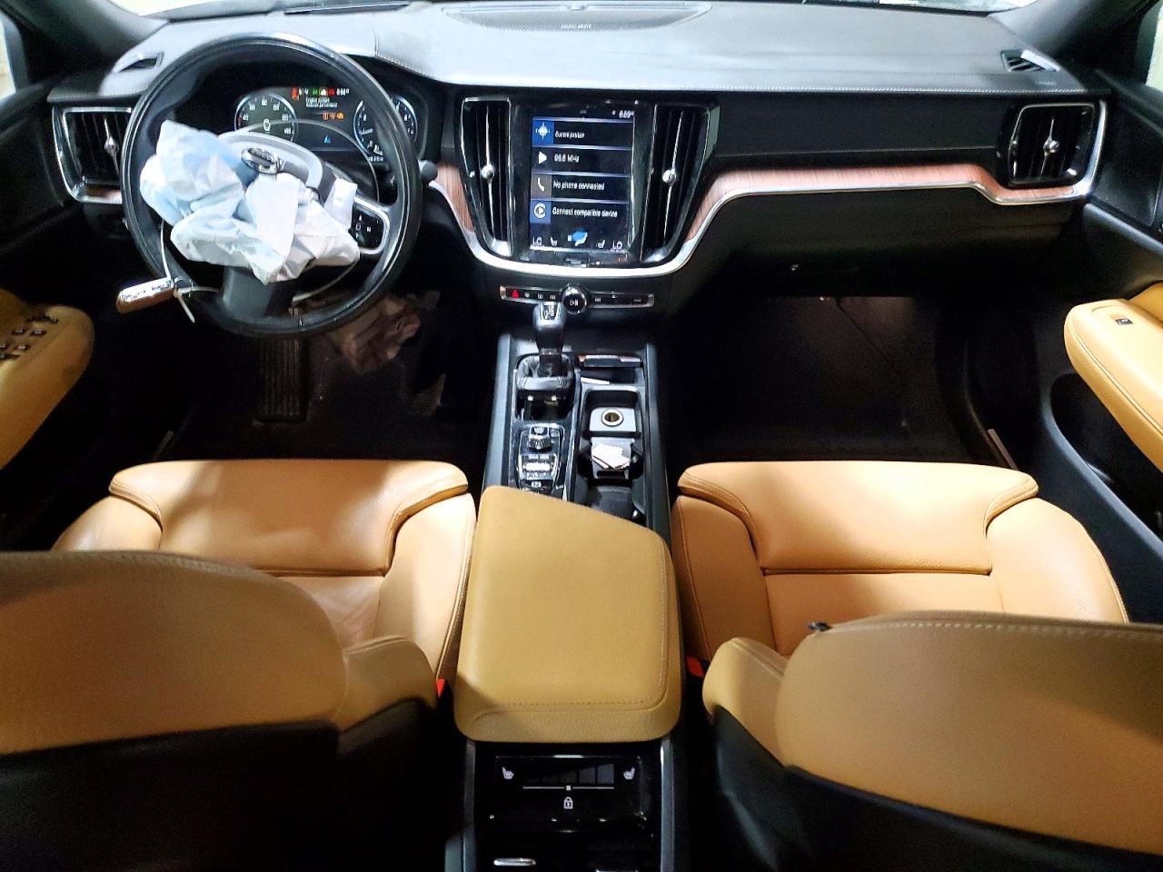 VOLVO S60 2019 — 9