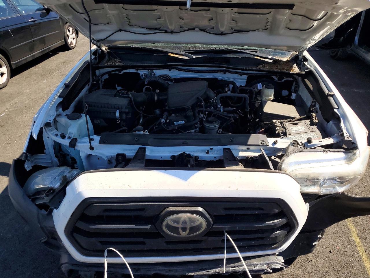 TOYOTA TACOMA 2018 — 12