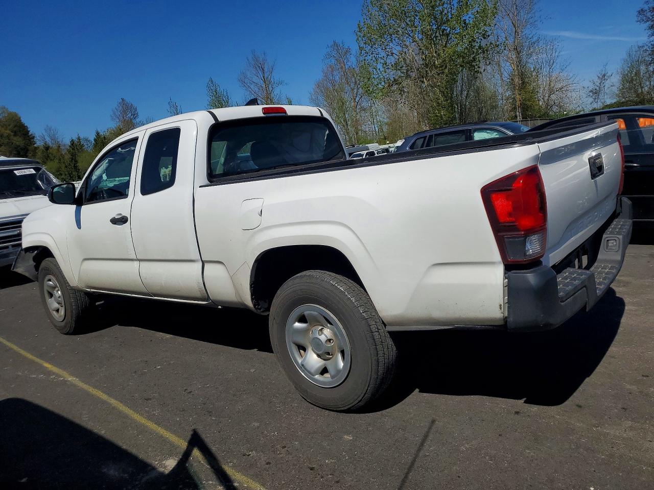 TOYOTA TACOMA 2018 — 3