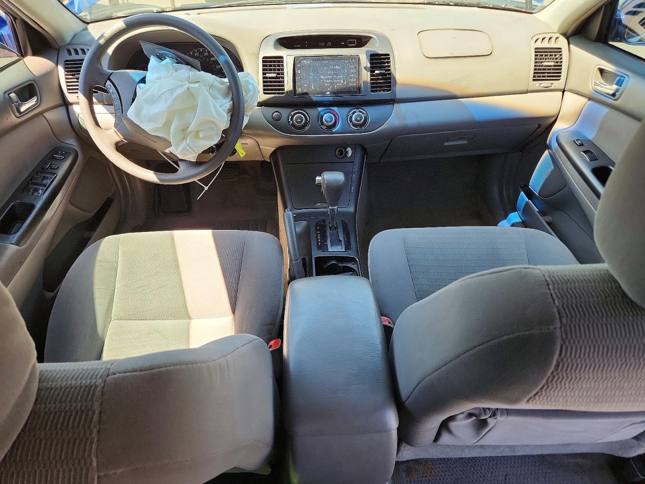 TOYOTA CAMRY 2006 — 9