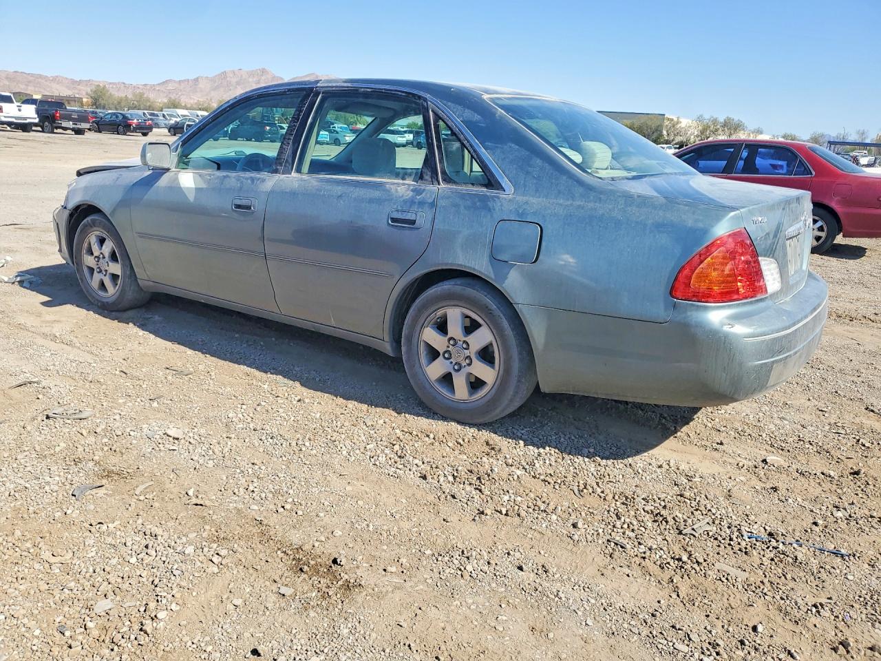 TOYOTA AVALON 2000 — 3