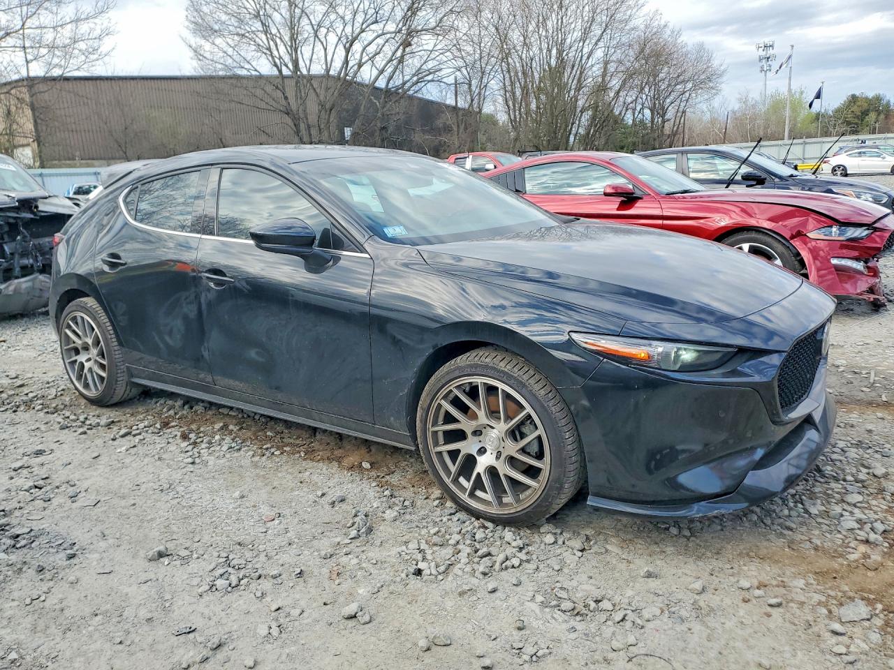 MAZDA 3 2021 — 5