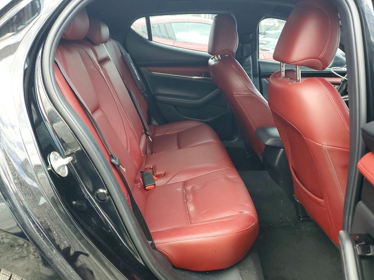 MAZDA 3 2021 — 11