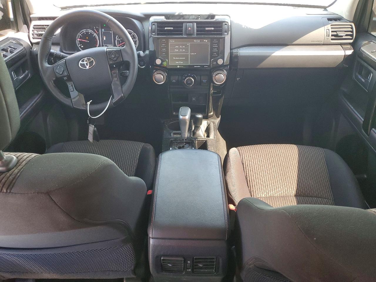 TOYOTA 4RUNNER 2024 — 9