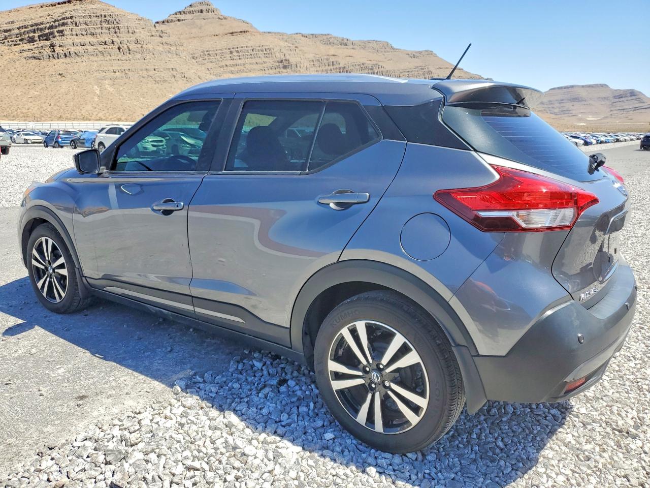 NISSAN KICKS 2020 — 3