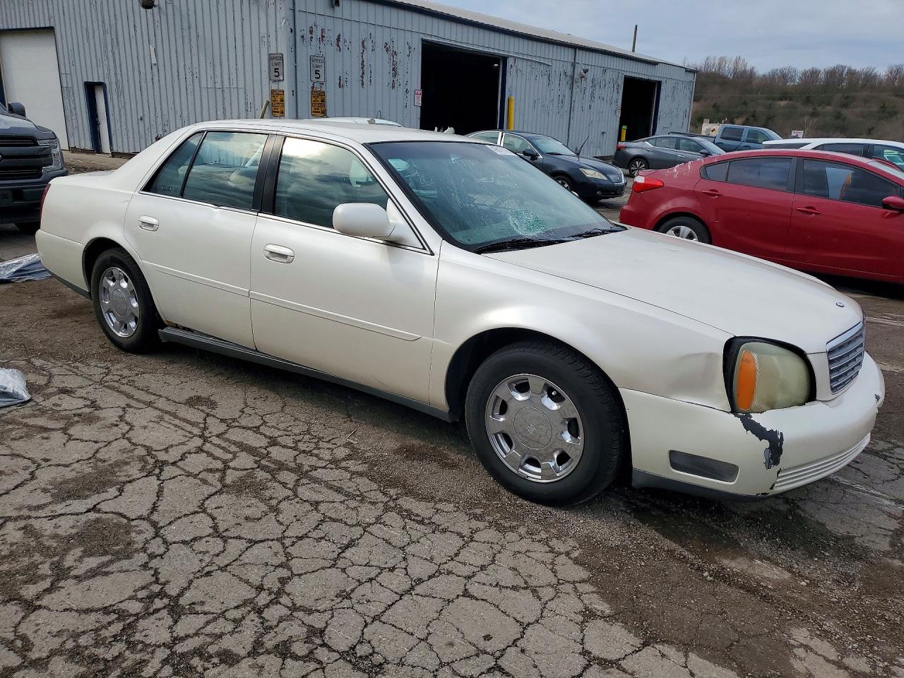 CADILLAC DEVILLE 2002 — 5
