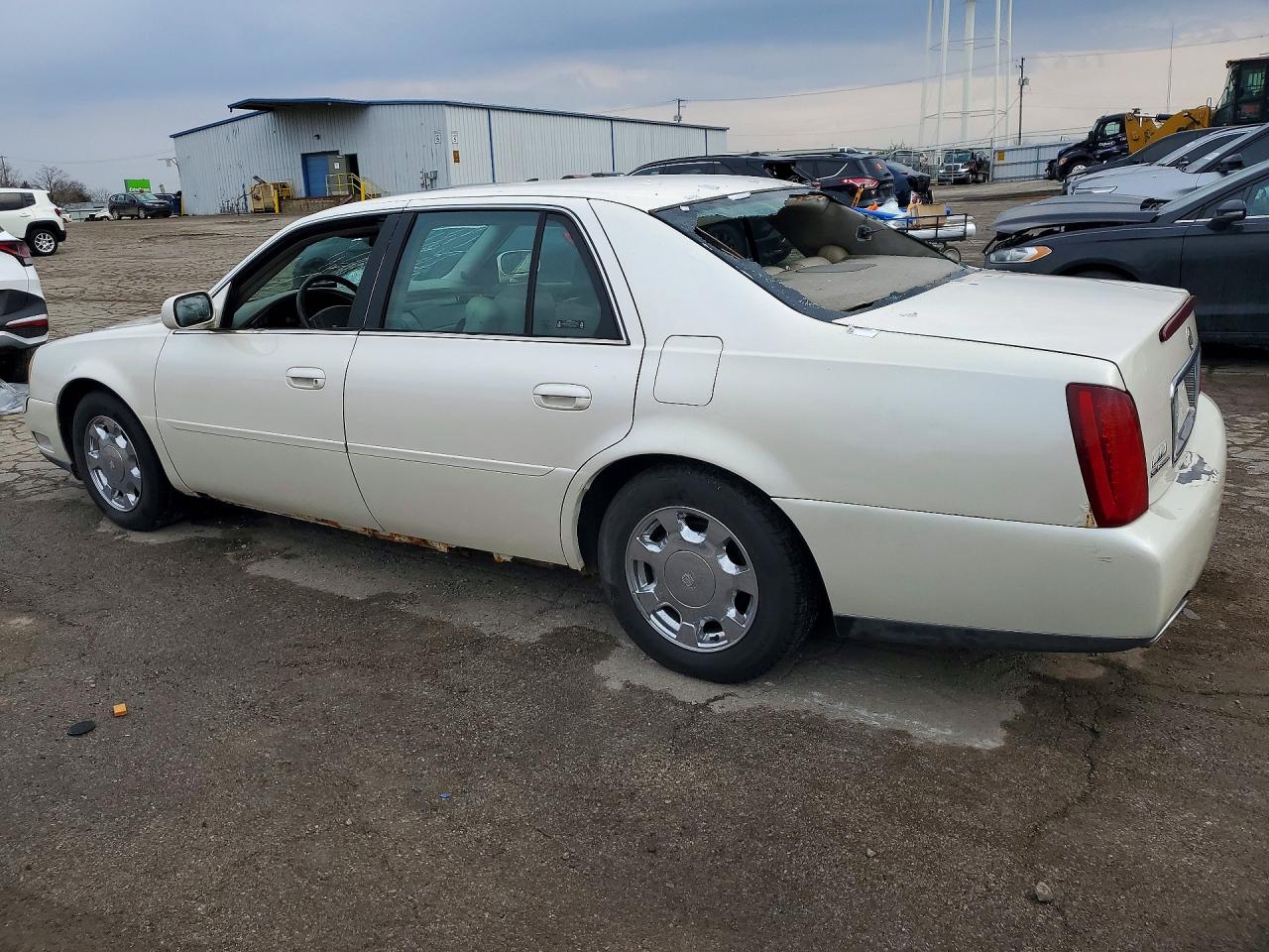 CADILLAC DEVILLE 2002 — 3
