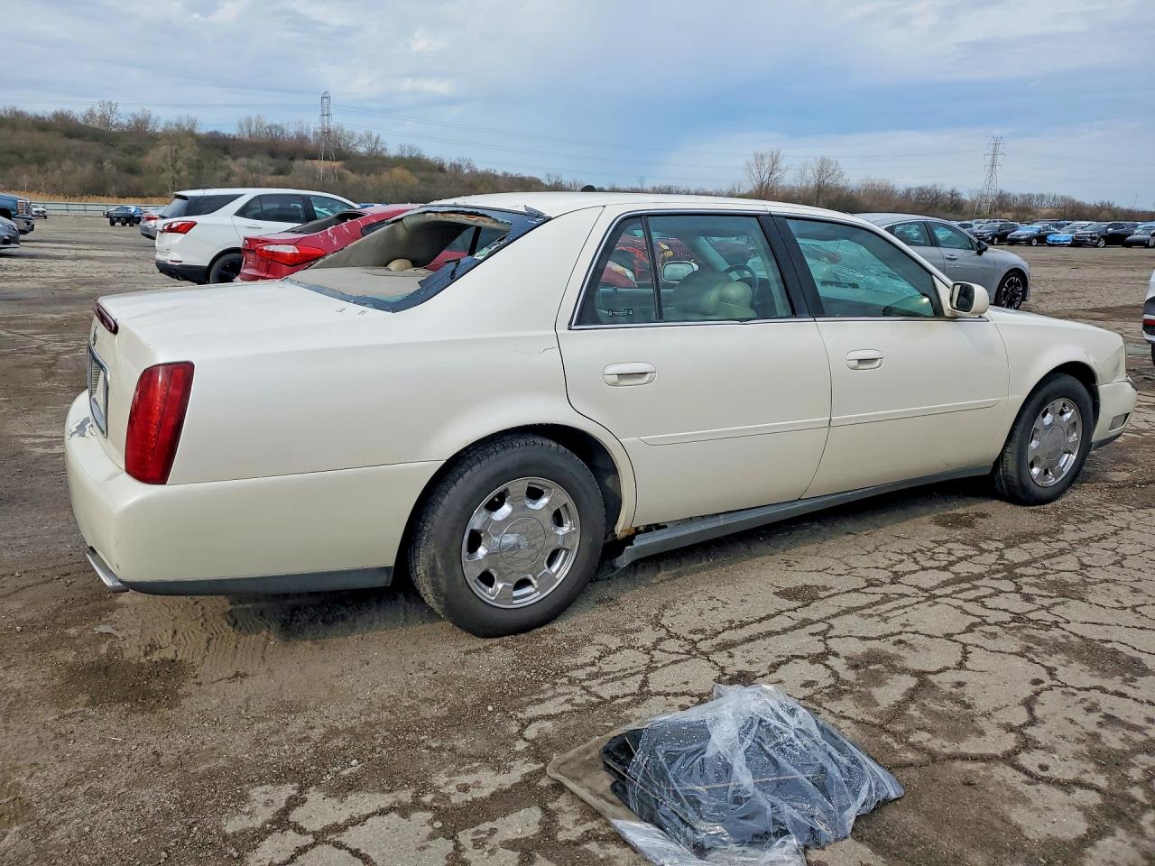 CADILLAC DEVILLE 2002 — 4