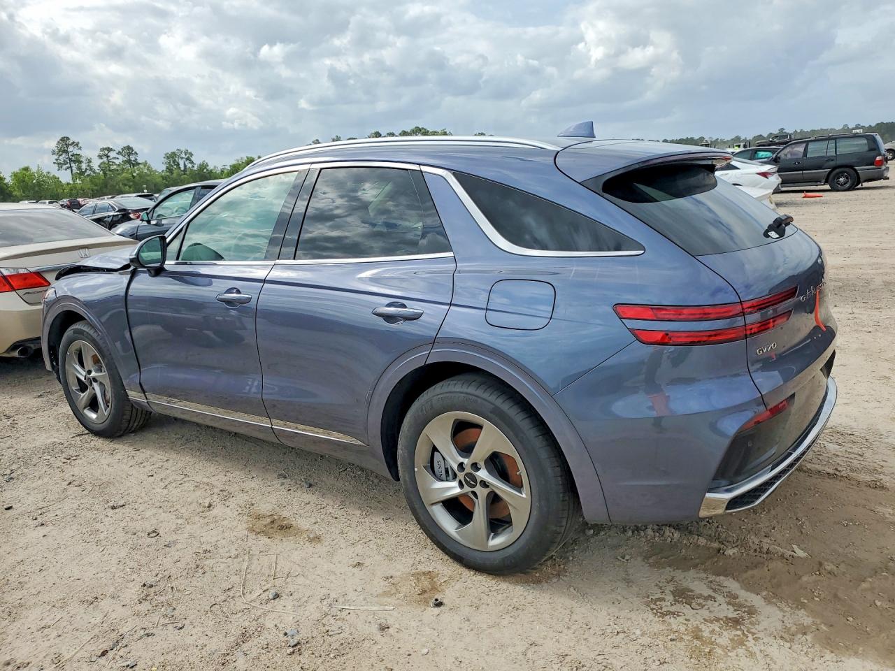 GENESIS GV70 2026 — 3