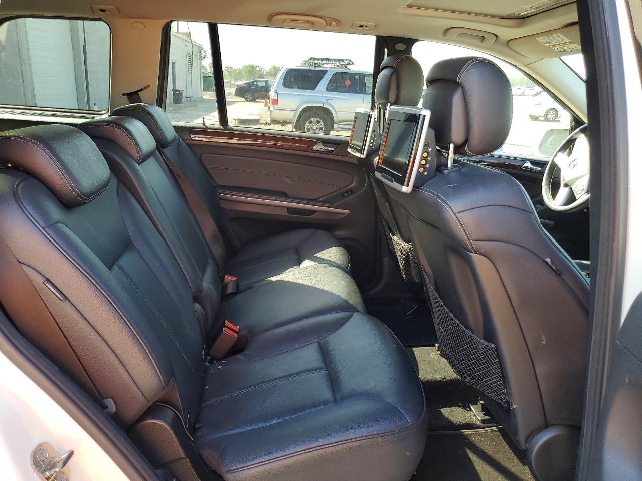 MERCEDES-BENZ GL 2010 — 12