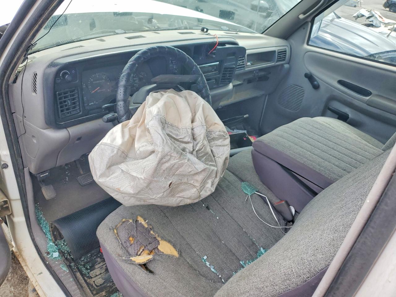 DODGE RAM2500 4X4 CNVTLCAB 1994 — 9