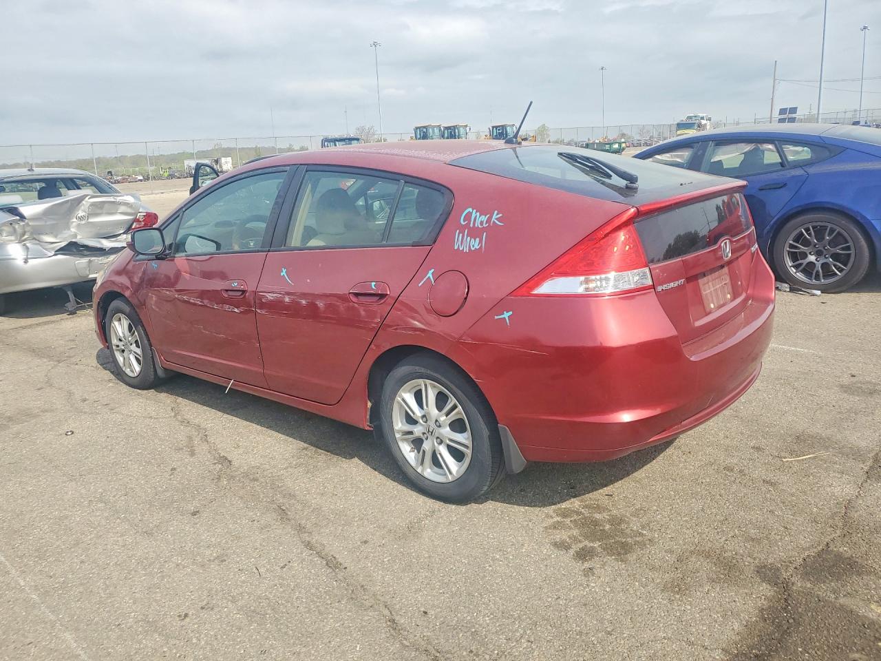 HONDA INSIGHT 2010 — 3