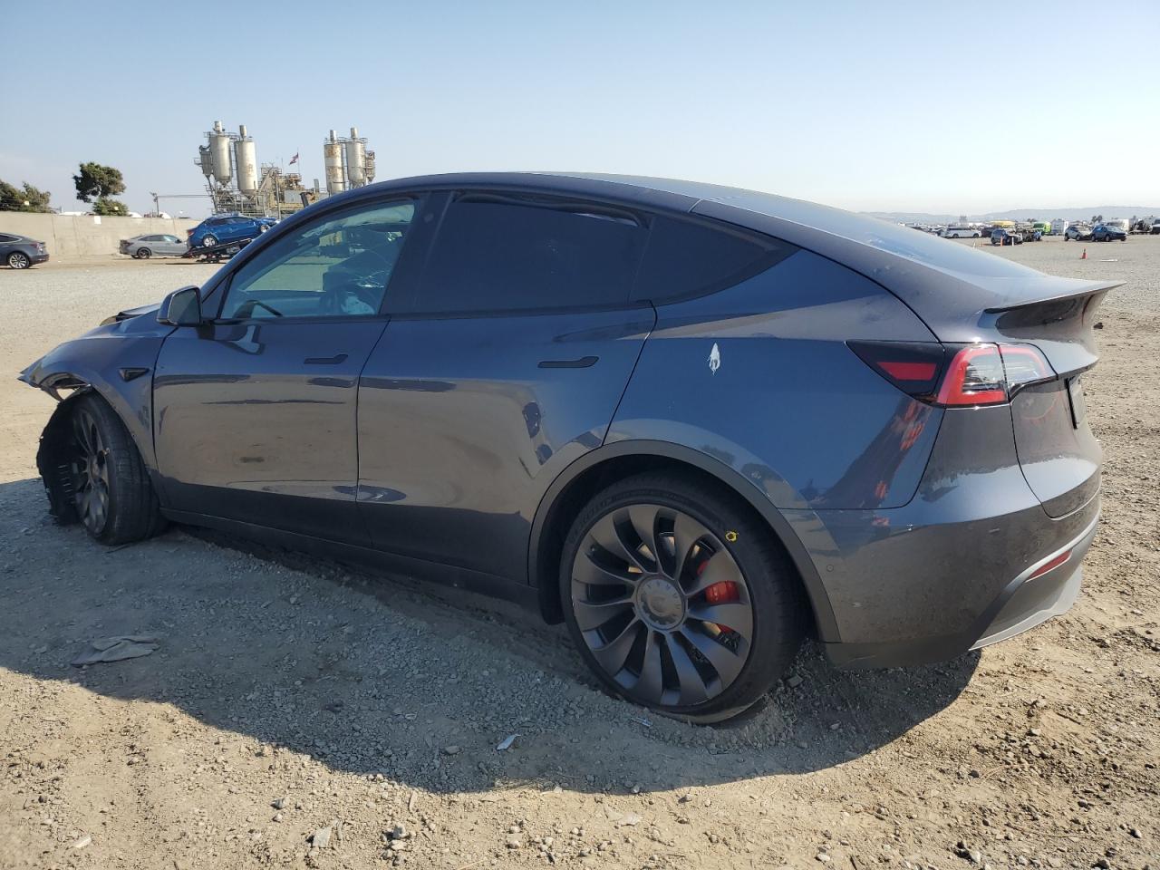 TESLA MODEL Y 2022 — 3