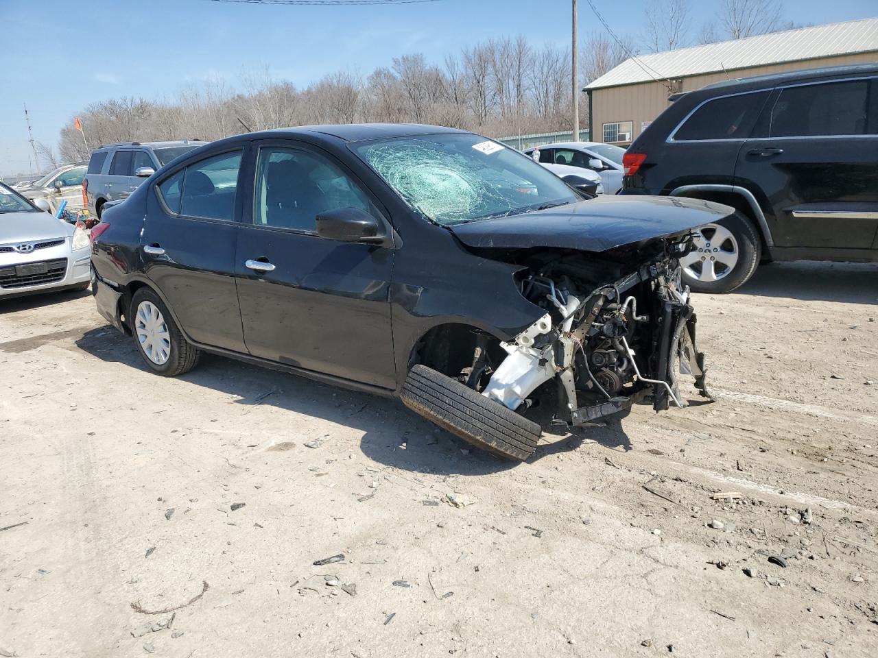 2018 NISSAN VERSA S