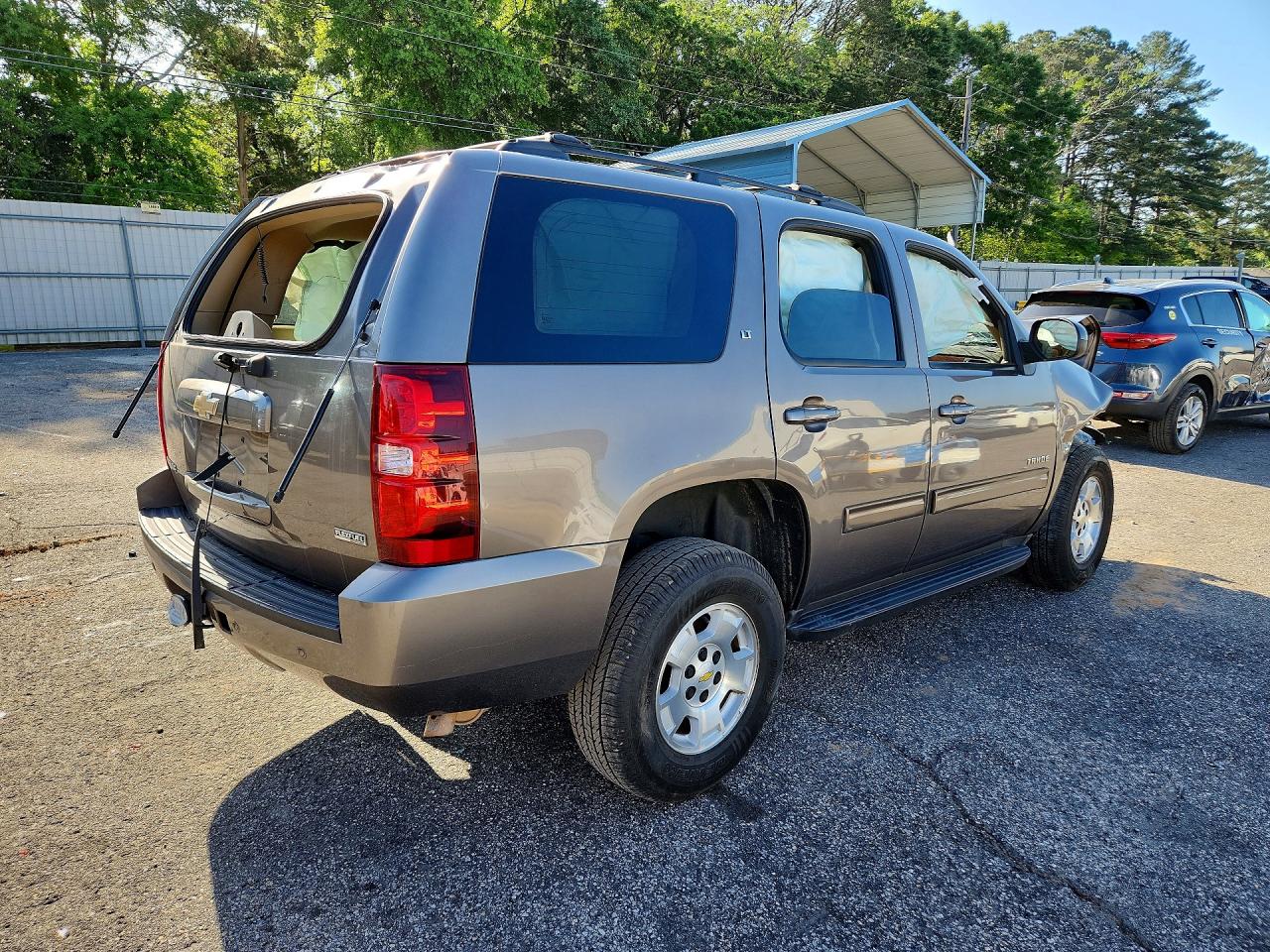 CHEVROLET TAHOE 2011 — 4