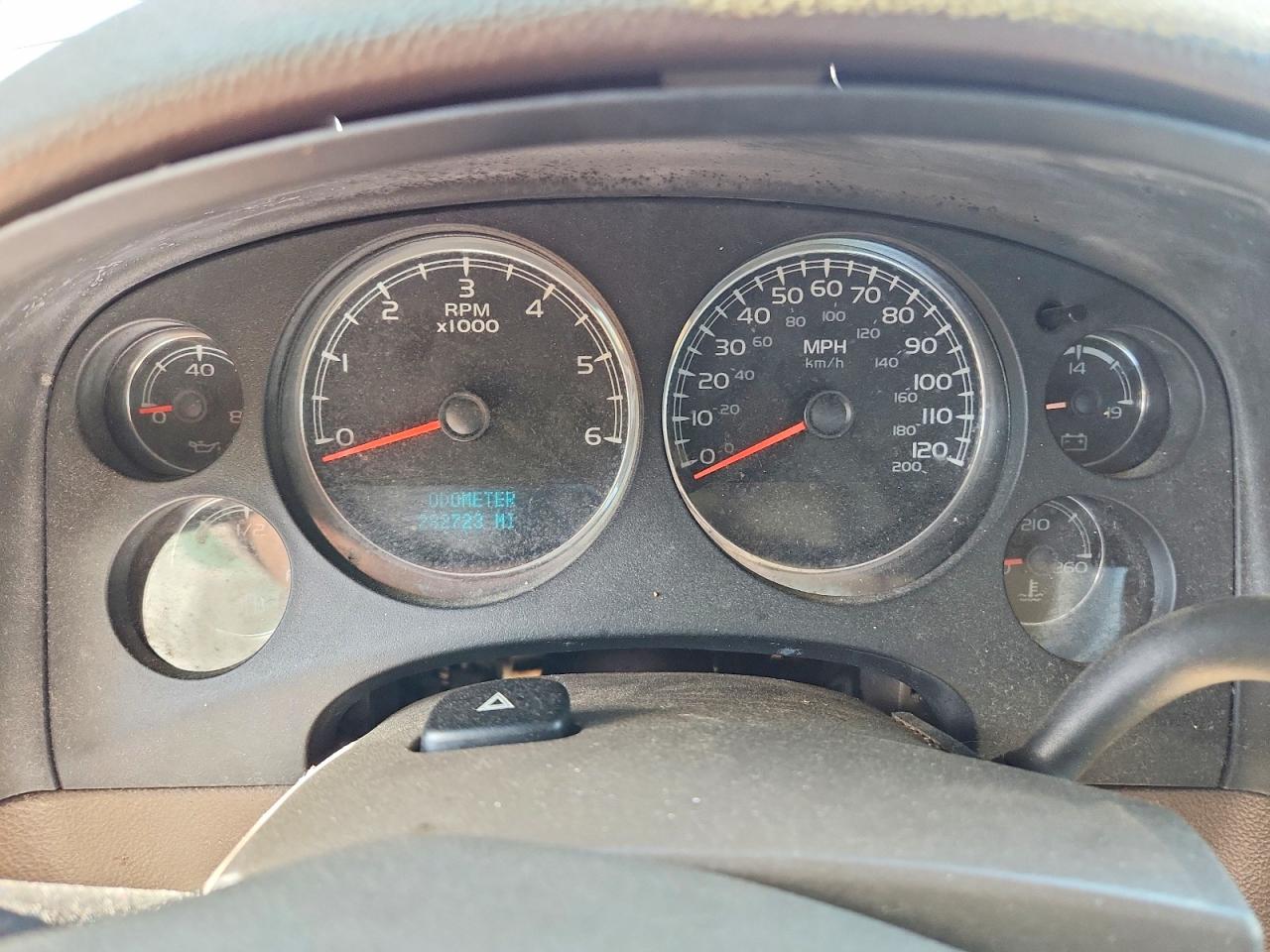 CHEVROLET TAHOE 2011 — 10