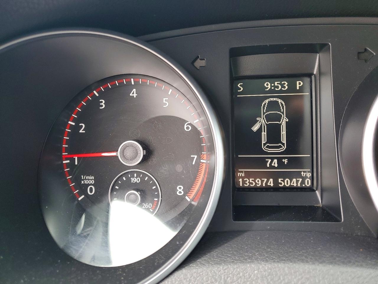 VOLKSWAGEN GTI 2013 — 10