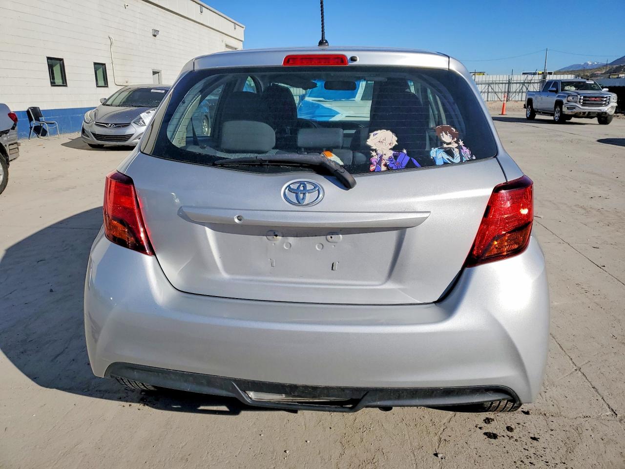 TOYOTA YARIS 2015 — 7