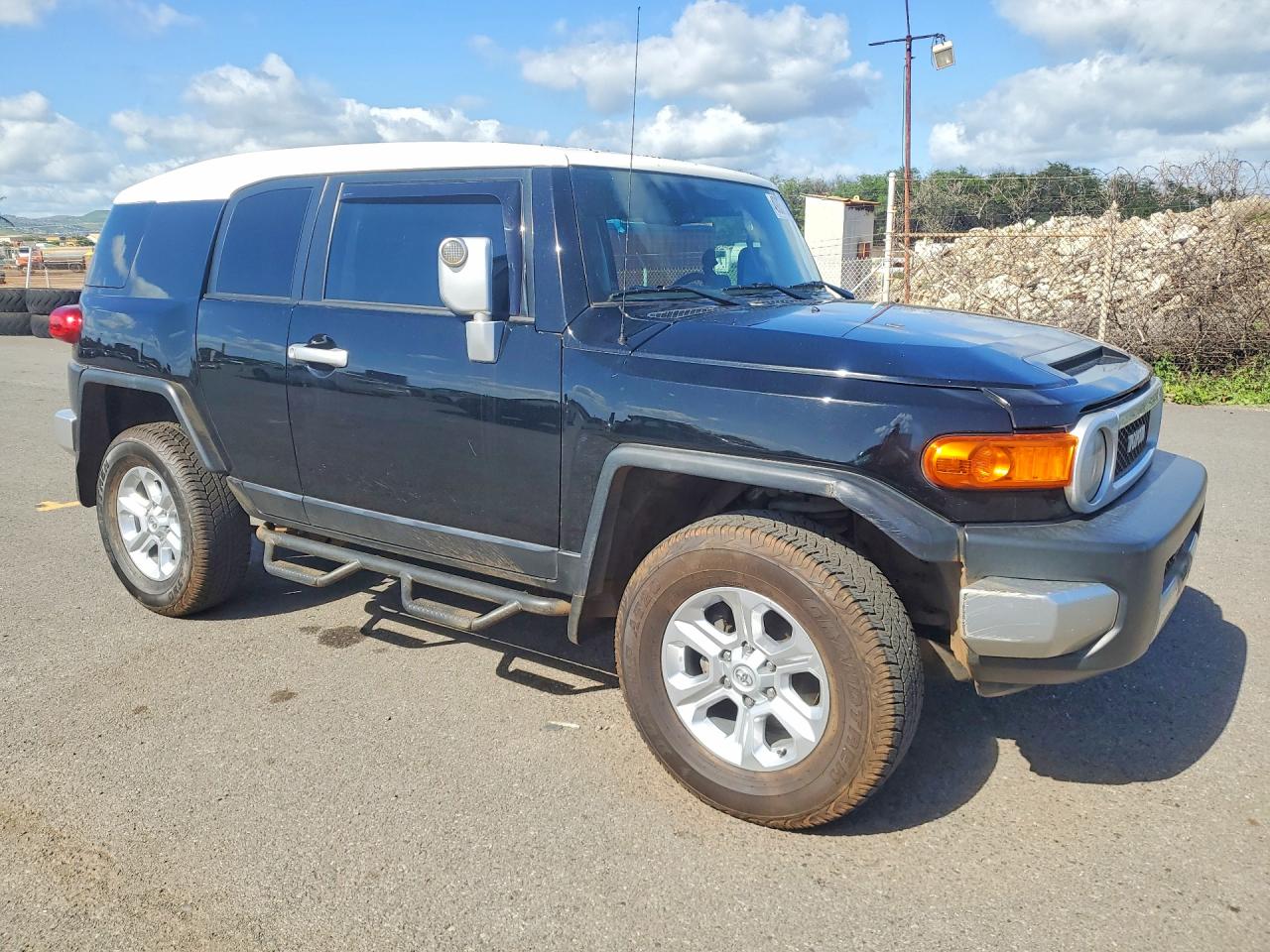 2011 TOYOTA FJ CRUISER BASE