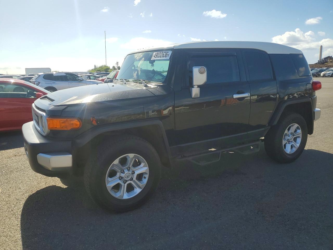 2011 TOYOTA FJ CRUISER BASE