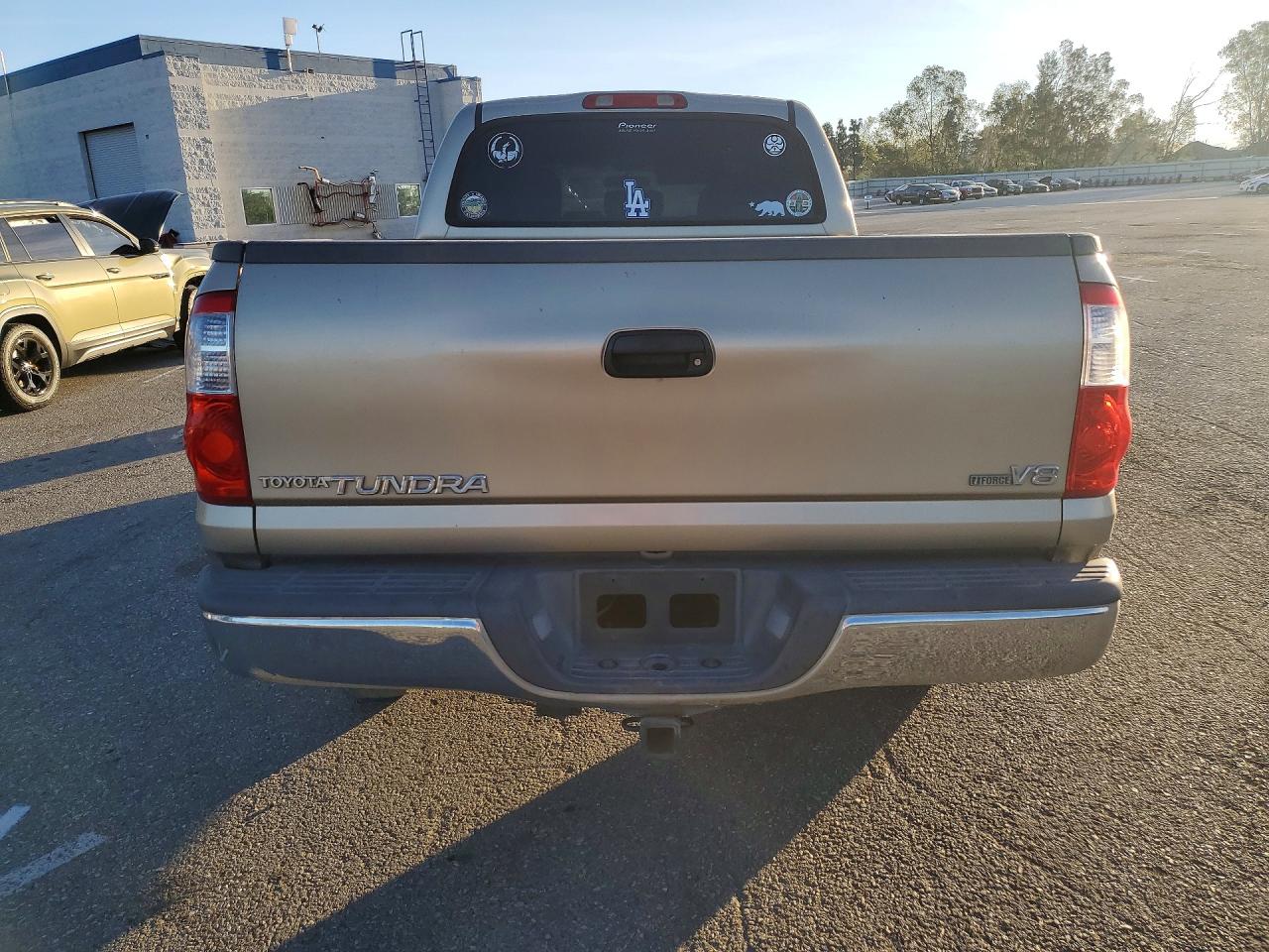 TOYOTA TUNDRA 2006 — 7