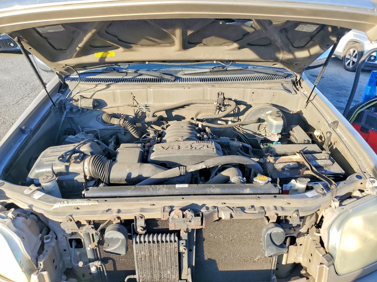 TOYOTA TUNDRA 2006 — 12