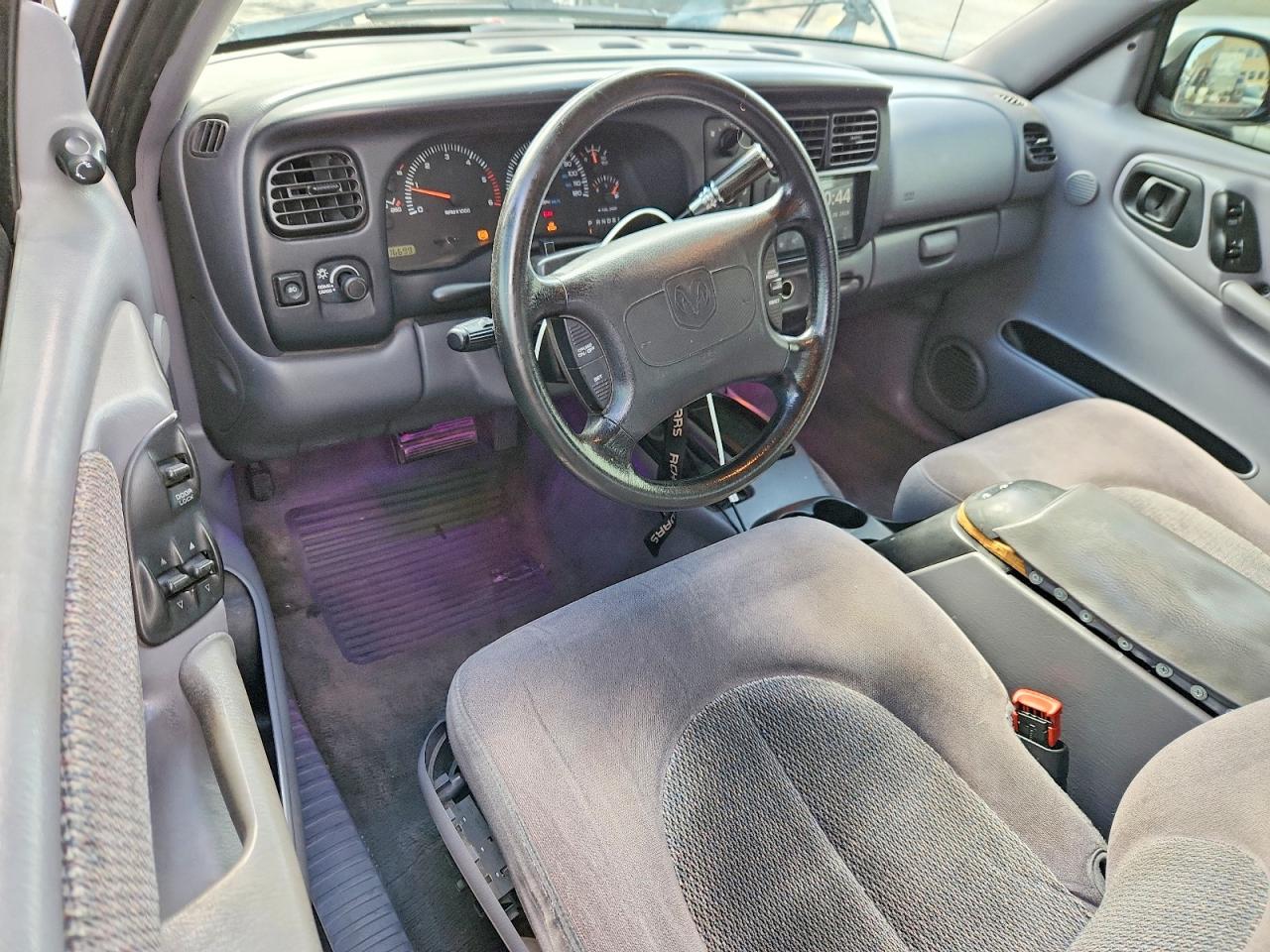 DODGE DAKOTA 1998 — 9