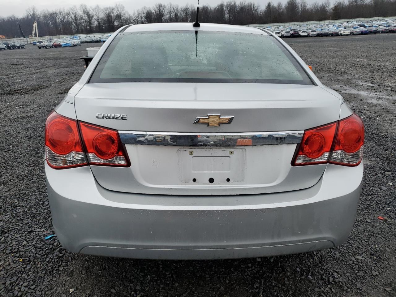 CHEVROLET CRUZE LS 2011 — 7