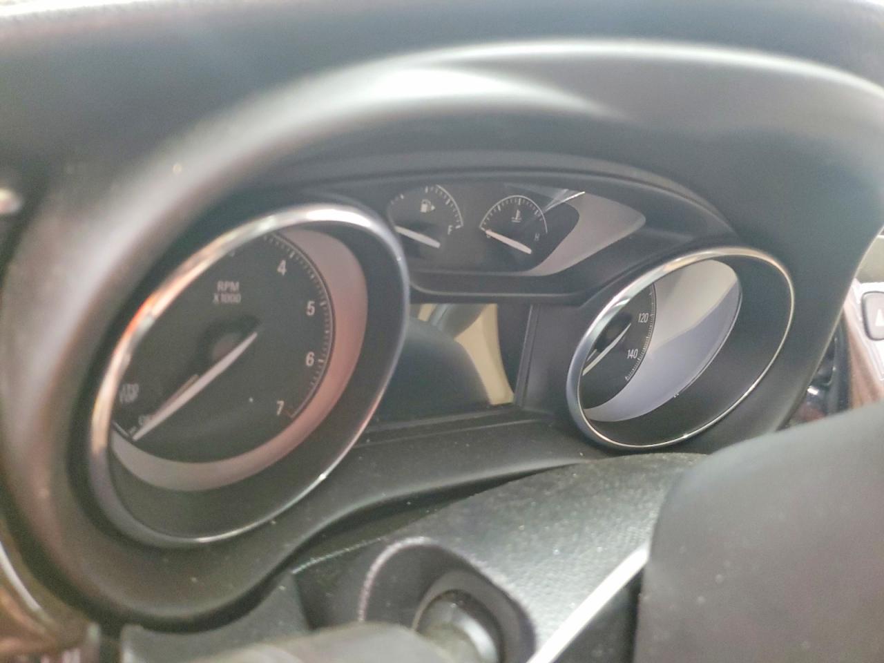 BUICK ENVISION 2019 — 10