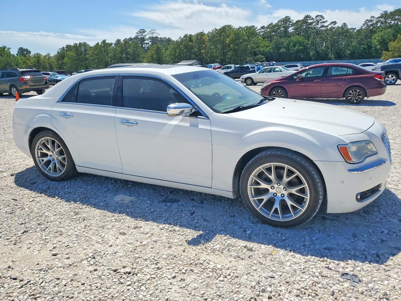 2011 CHRYSLER 300C