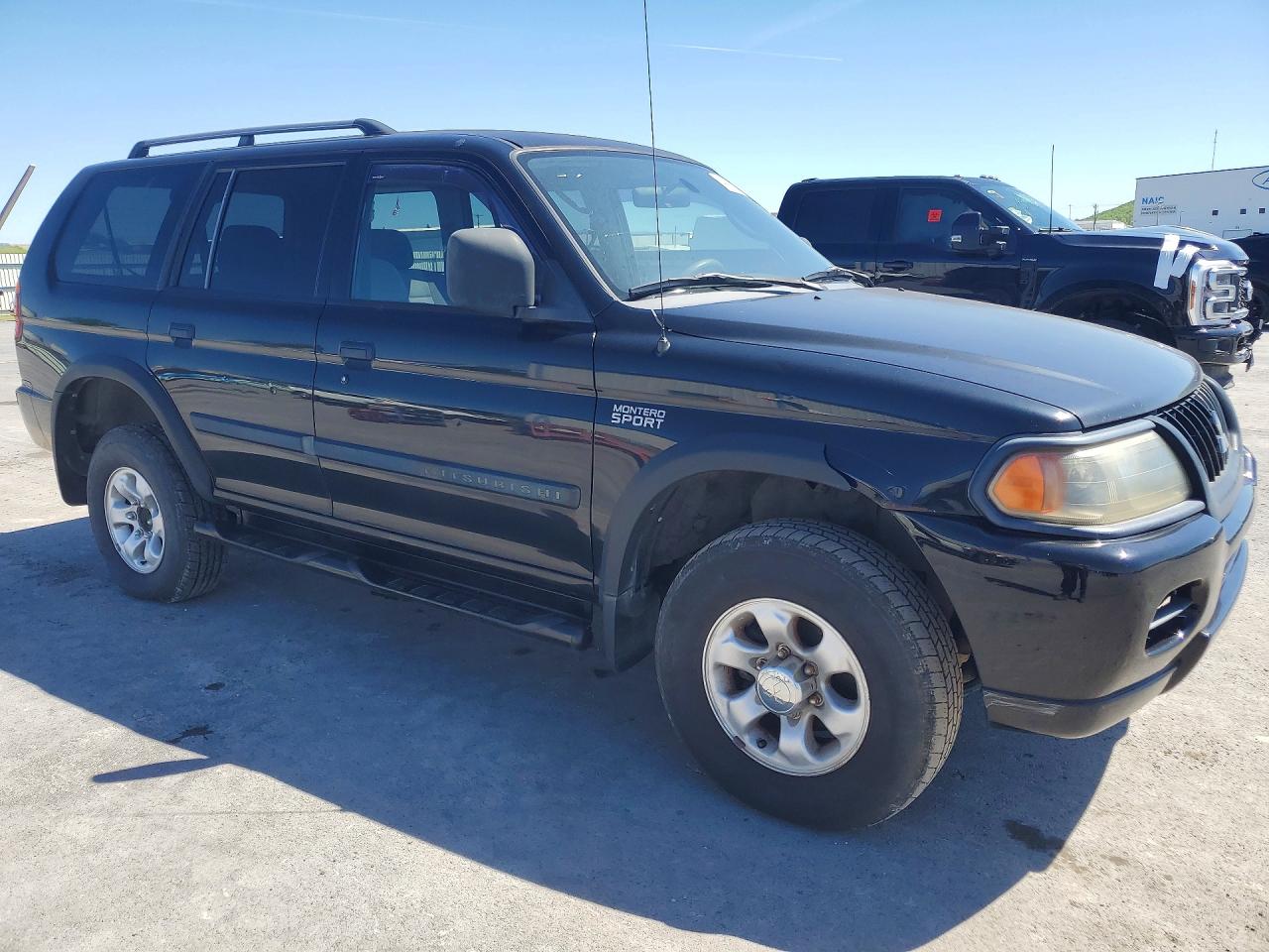 MITSUBISHI MONTERO 2002 — 5