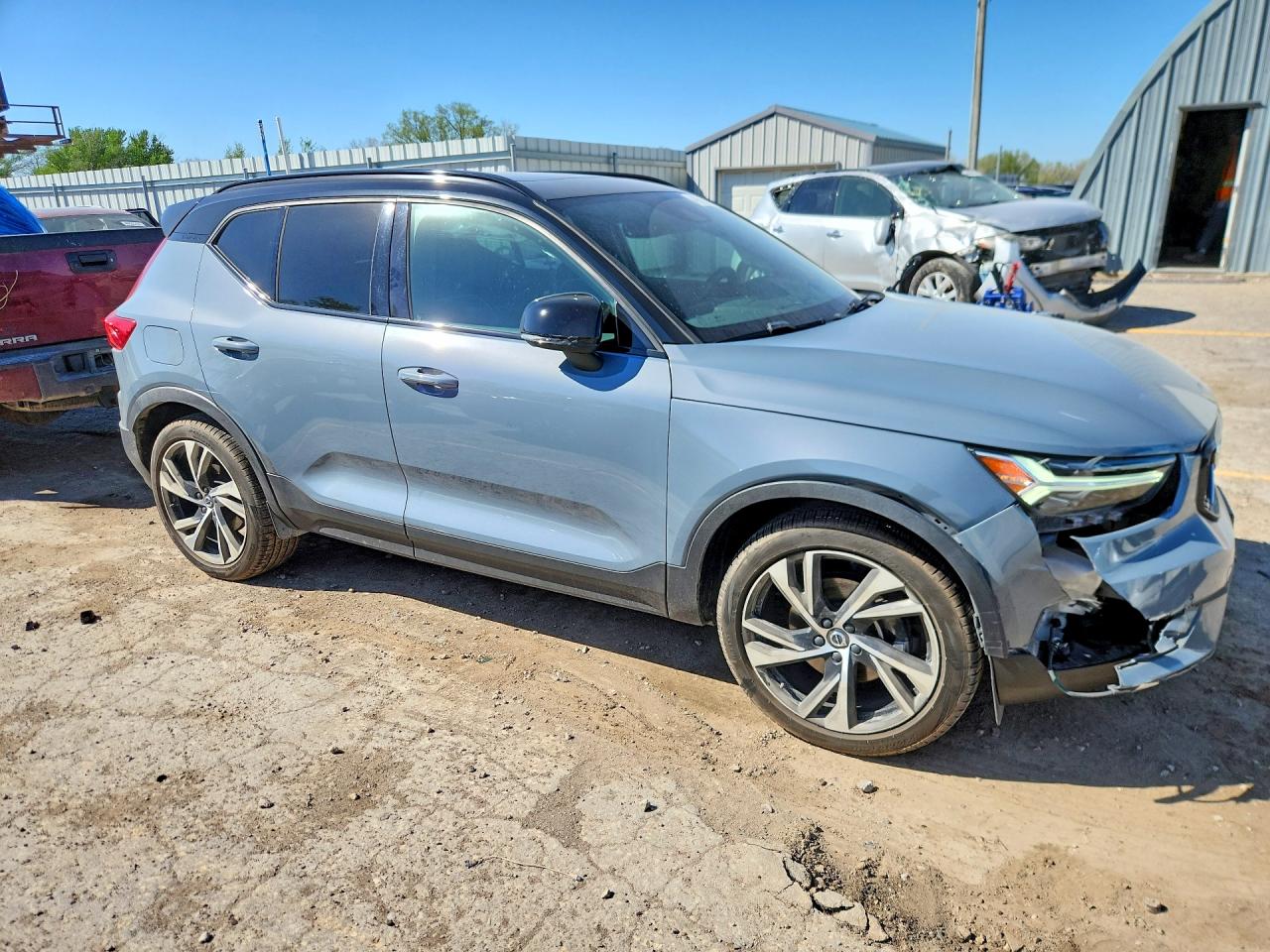 2020 VOLVO XC40 T5 R-DESIGN