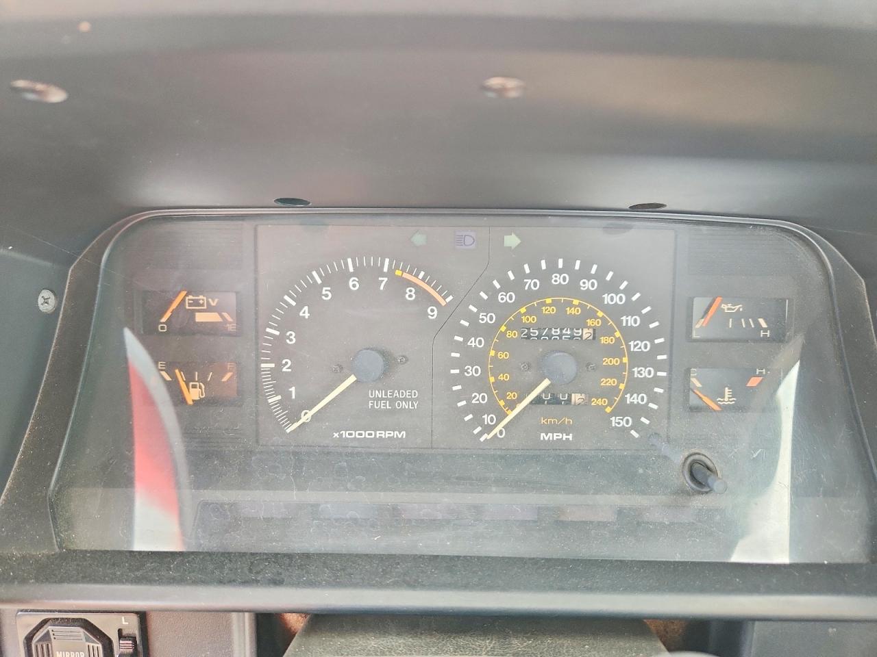 TOYOTA MR2 1986 — 10