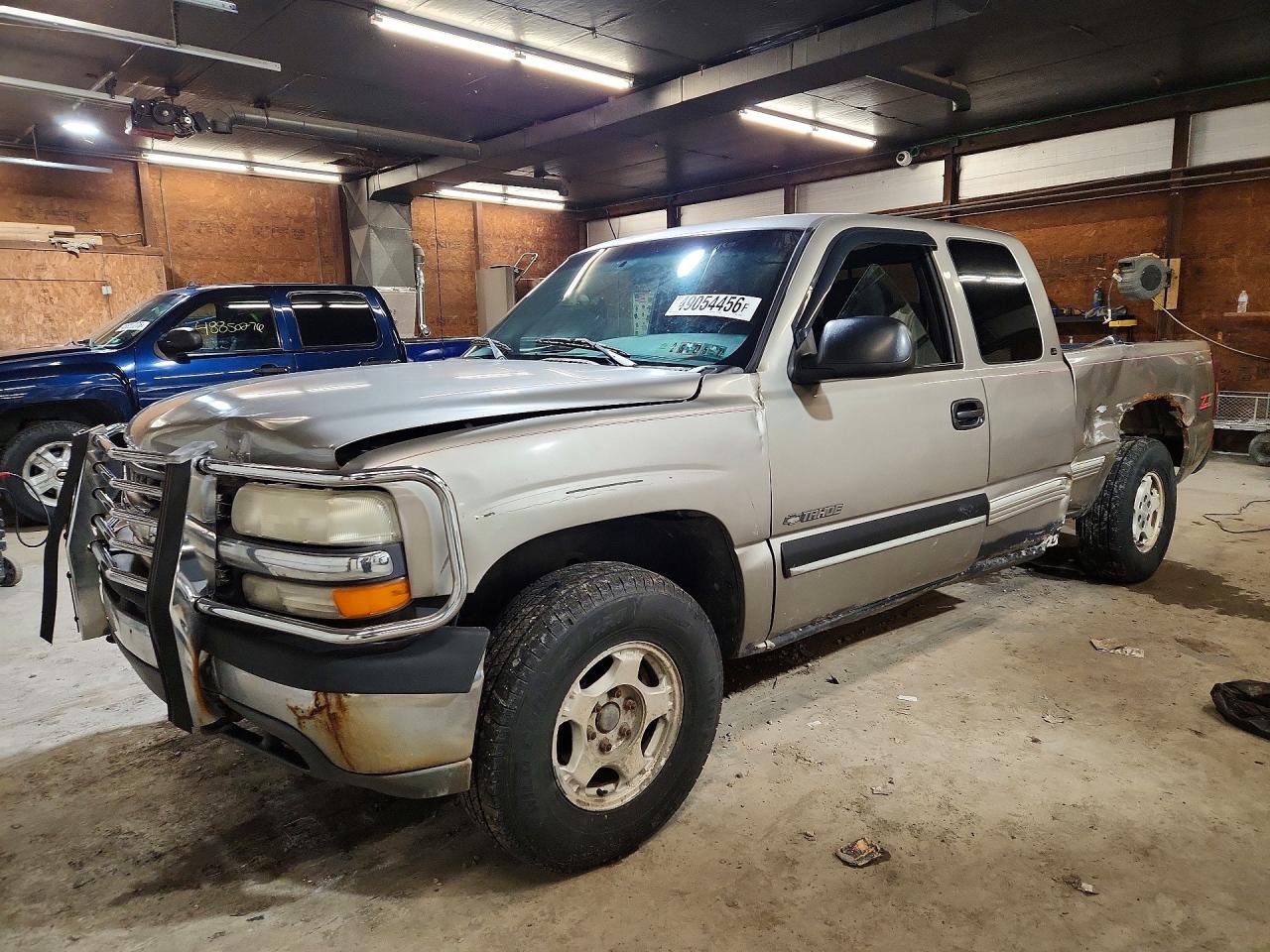 CHEVROLET SILVERADO 2000 — 2