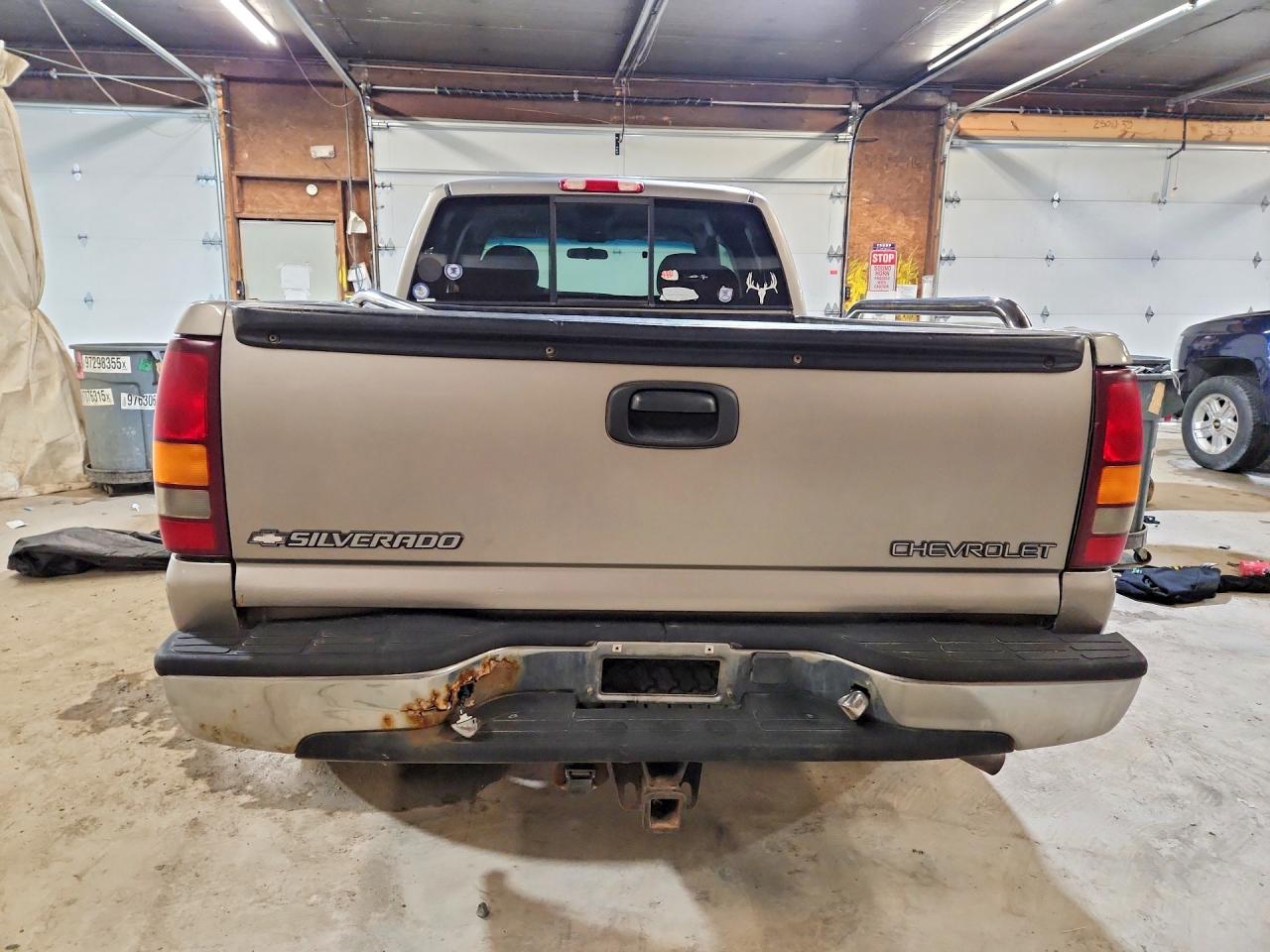 CHEVROLET SILVERADO 2000 — 7