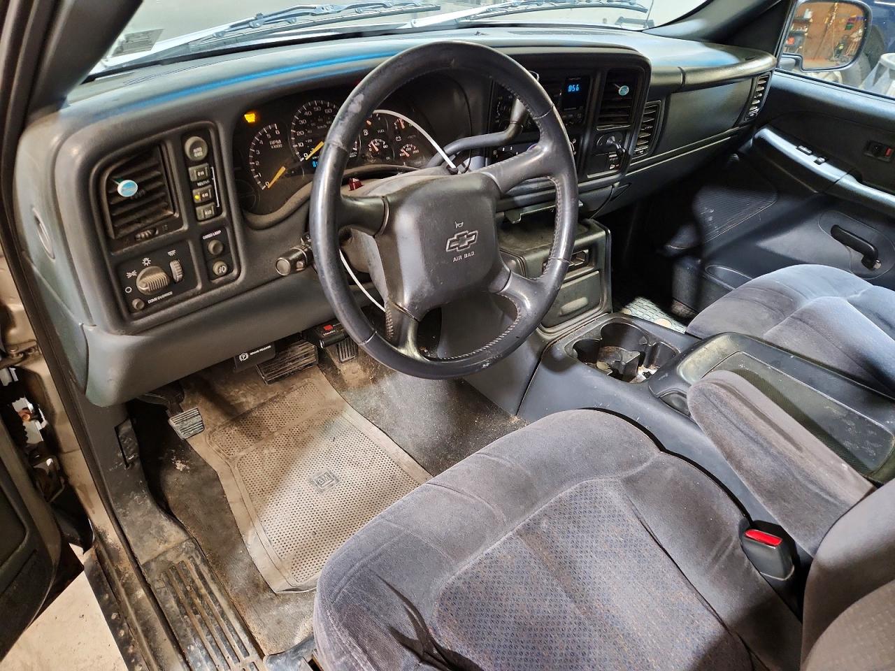 CHEVROLET SILVERADO 2000 — 9